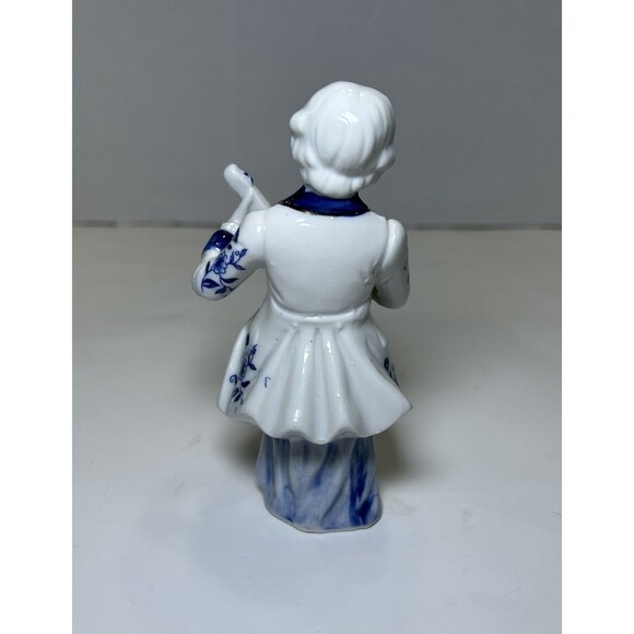 Vintage Victorian/Colonial Couple Playing Music Figurine White/Blue (3 Pc Set) - Picture 8 of 13